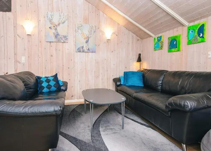 6 Person Holiday Home in Ansager