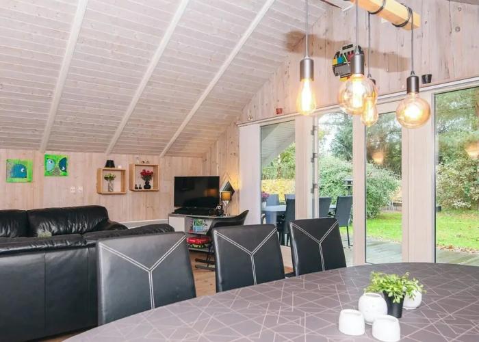 6 Person Holiday Home in Ansager