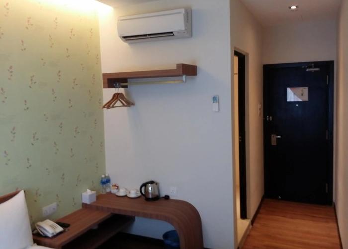 D Elegance Hotel