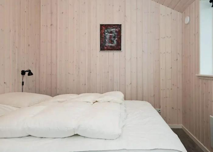 Modern Retreat by Skovmose-by Traum