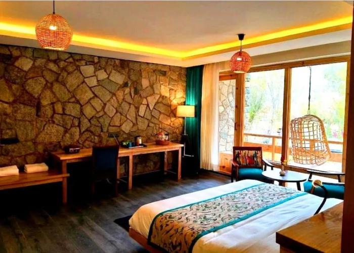 Stone Hedge Hotel - Hunder