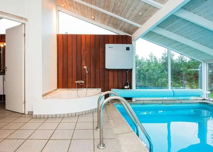 10 Person Holiday Home in Allingabro-by Traum