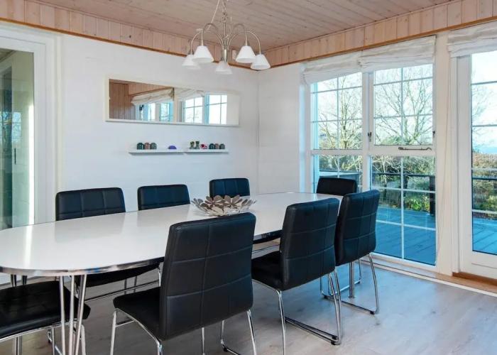 10 Person Holiday Home in Allingabro-by Traum