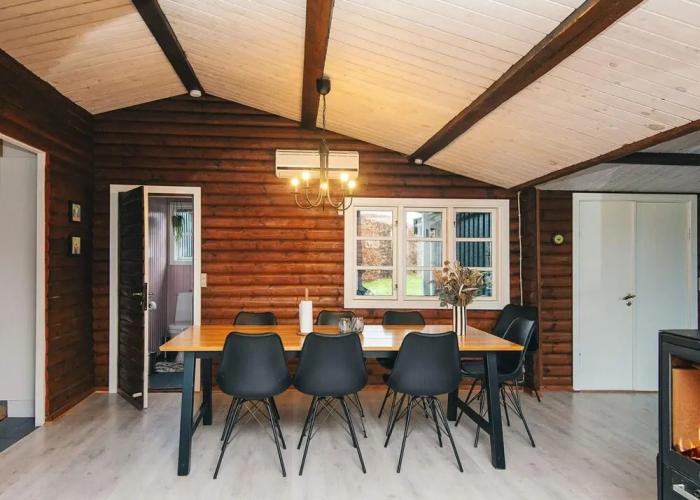 Vibrant Holiday Home in Jutland near Sea