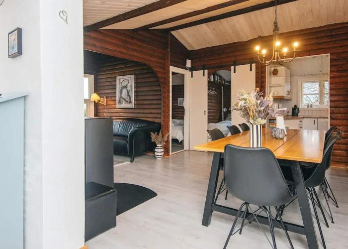 Vibrant Holiday Home in Jutland near Sea