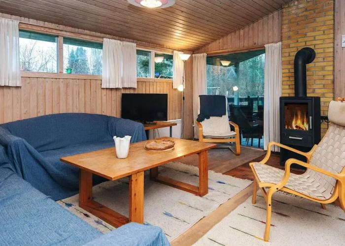 6 Person Holiday Home in Glesborg-by Traum