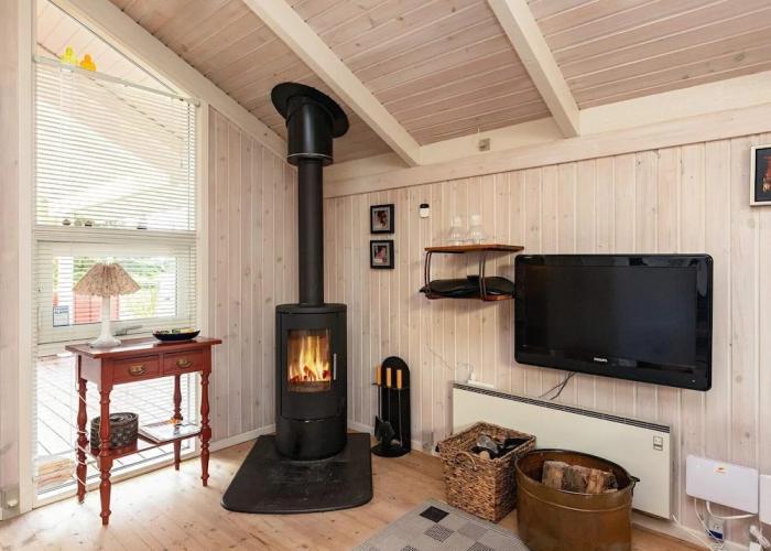 6 Person Holiday Home in Hals