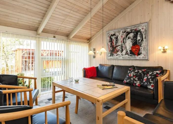 6 Person Holiday Home in Hals