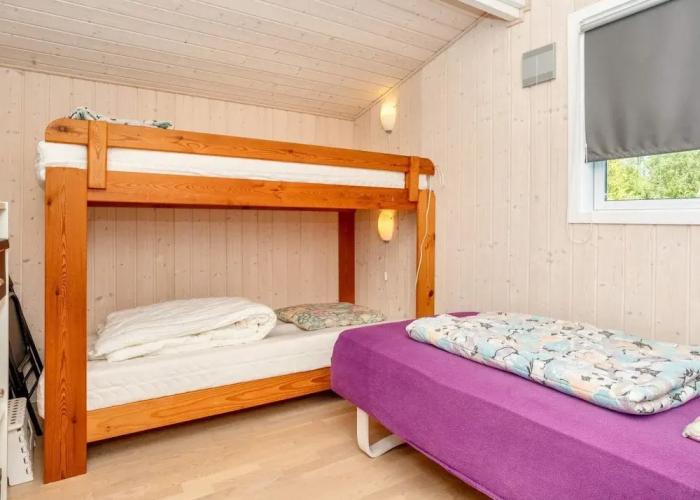 6 Person Holiday Home in Roslev