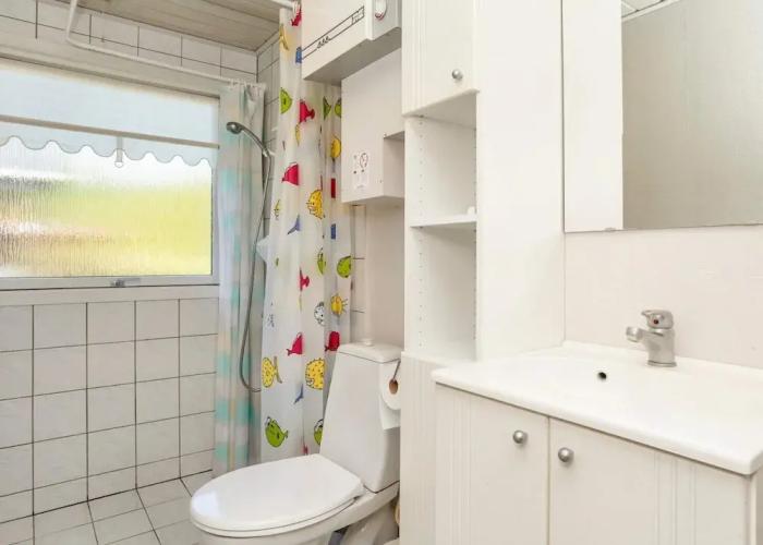 6 Person Holiday Home in Roslev