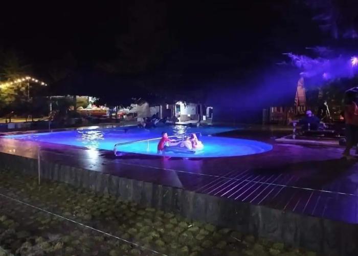 Madu Tiga Beach & Resort