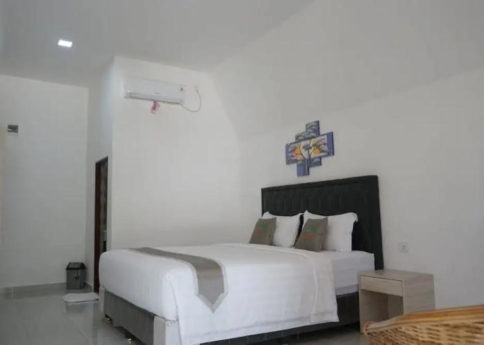 Madu Tiga Beach & Resort