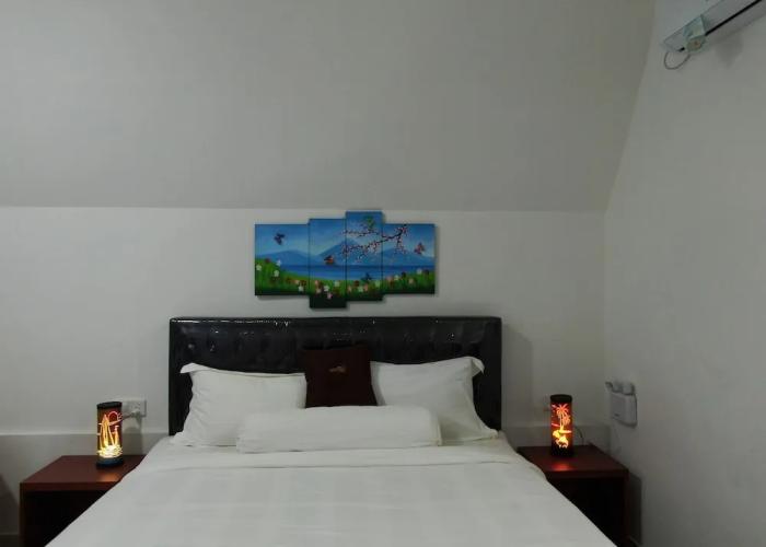 Madu Tiga Beach & Resort