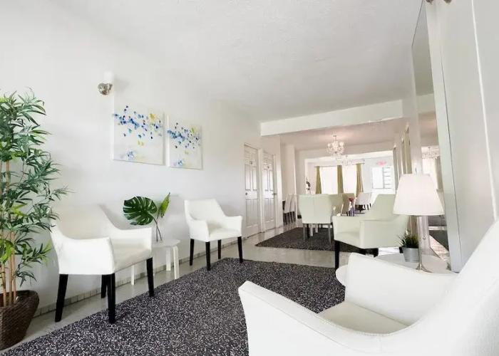 Aibonito Hotel 210