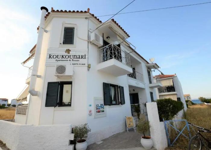Koukounari Apartments