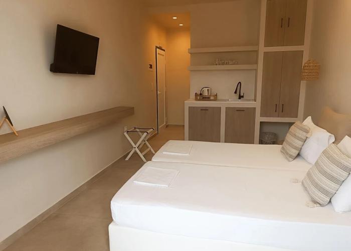 Akrogiali Hotel