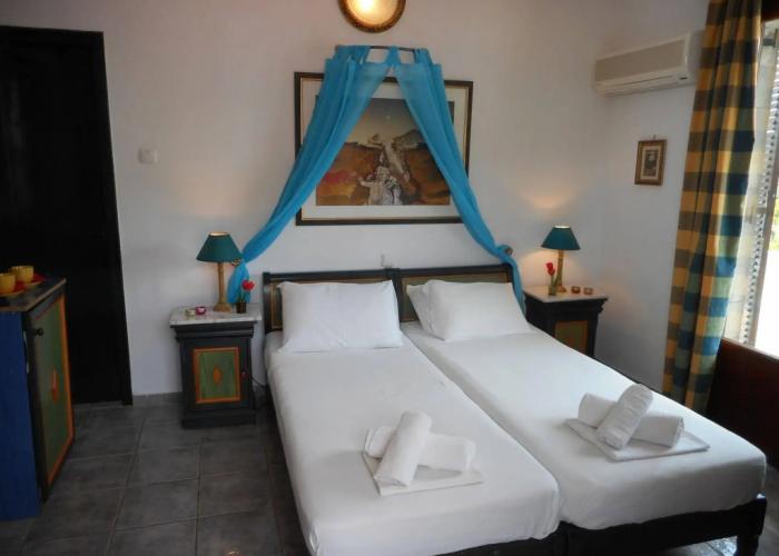 Hotel Yianna