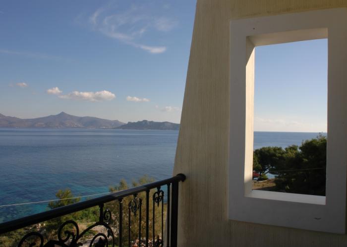 Dionysos Hotel