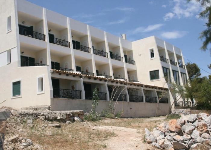 Dionysos Hotel