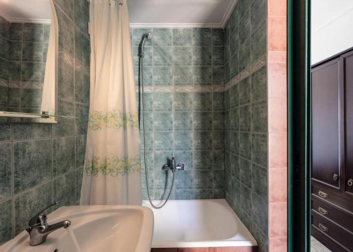 Dionysos Hotel
