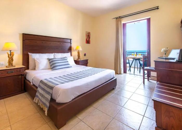 Laza Beach Inn