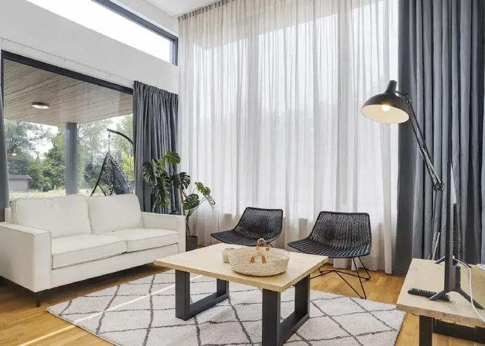 Contemporary Home With Terrace