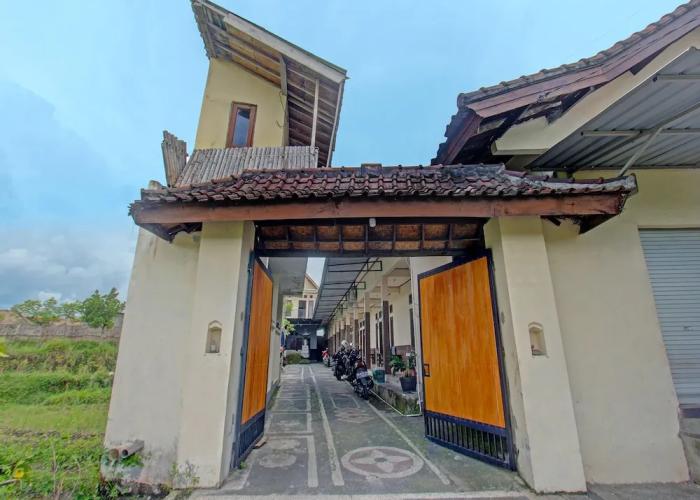 OYO 93295 Wisma Aluh AmbakNearPantai batu lima Asbullah tmbngn