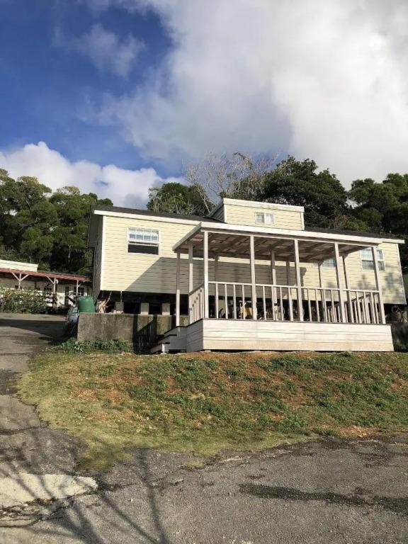 фото PANORAMA Ocean View Cottage
