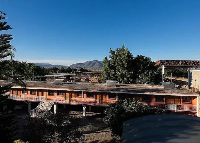 Hotel Cuatro Caminos