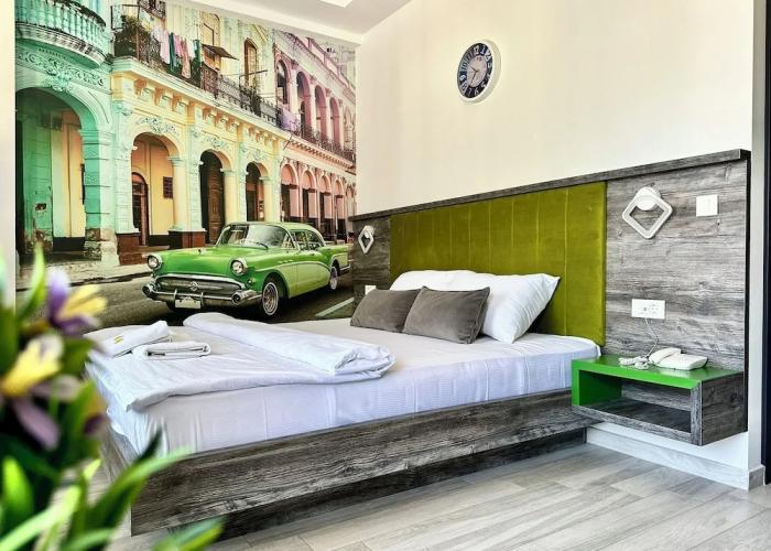 Hotel Del Medio