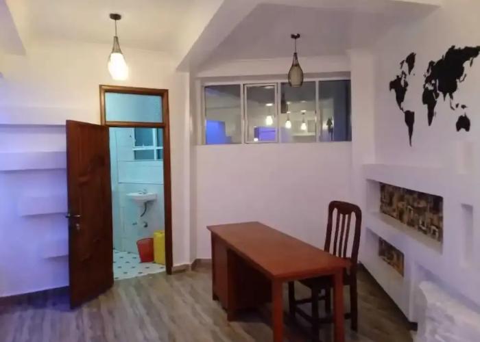 Queen Greenstars Apartment