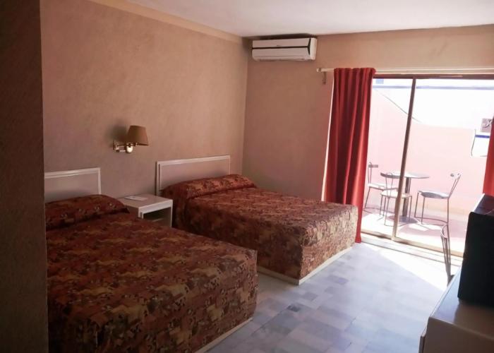 Los Jitos Hotel & Suites