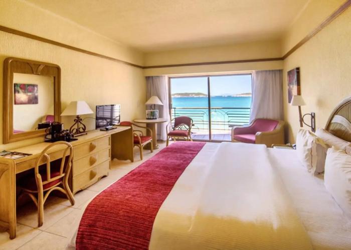 San Carlos Plaza Hotel, Beach & Convention Center