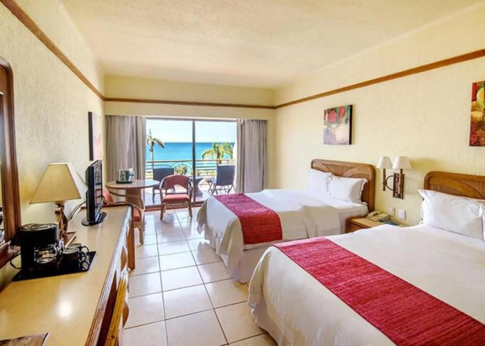 San Carlos Plaza Hotel, Beach & Convention Center