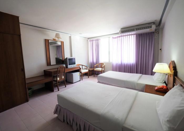 Pachara Hotel and Restaurant