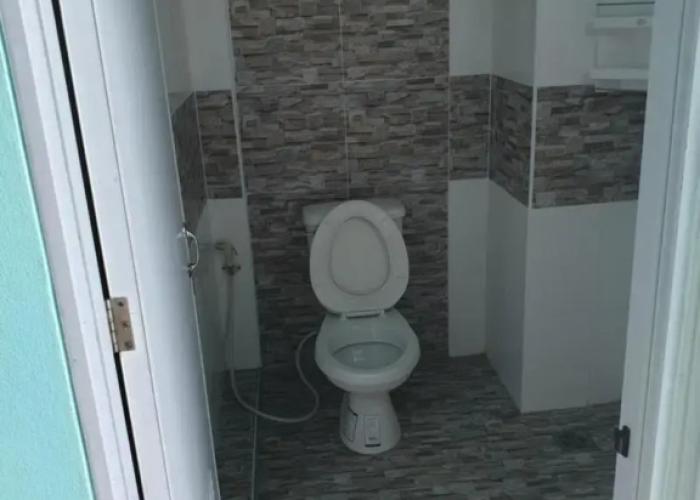 Lert Sri Hotel