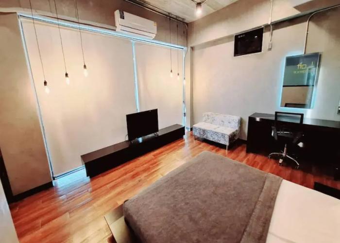 Capital O 75512 Loft Residence