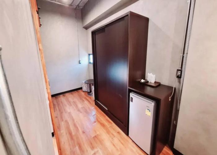 Capital O 75512 Loft Residence