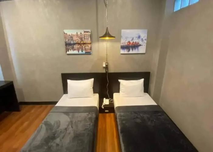 Capital O 75512 Loft Residence