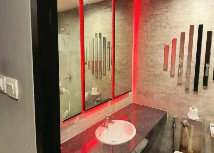 Capital O 75514 Vasidtee City Hotel
