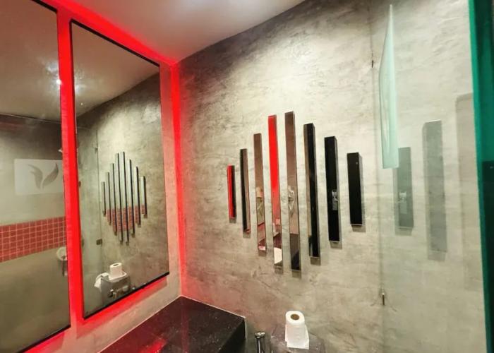 Capital O 75514 Vasidtee City Hotel