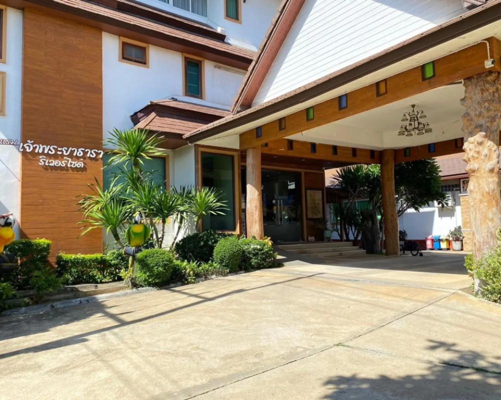 Chaophaya Thara Riverside