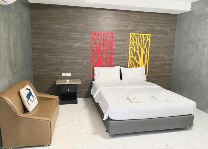Chainatgrand Hotel