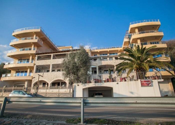 Raymond Apart-hotel