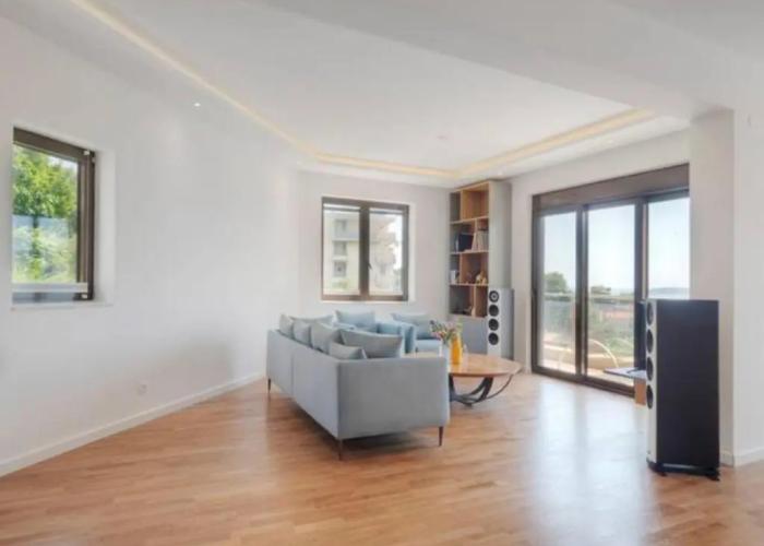 Regina's Residence-One Bedroom Apartment
