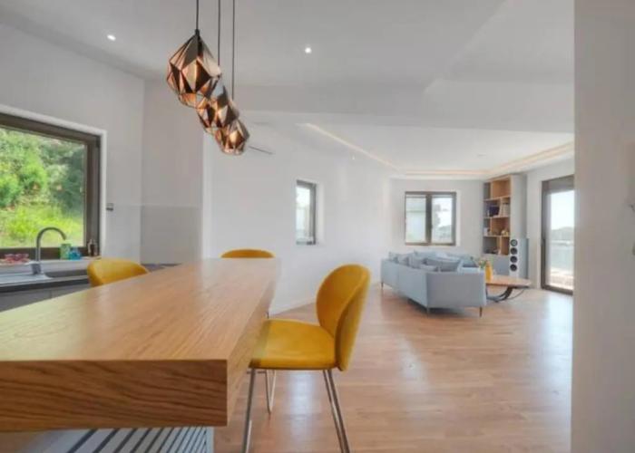 Regina's Residence-One Bedroom Apartment
