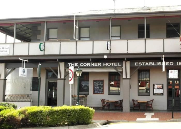 Corner Hotel Alexandra