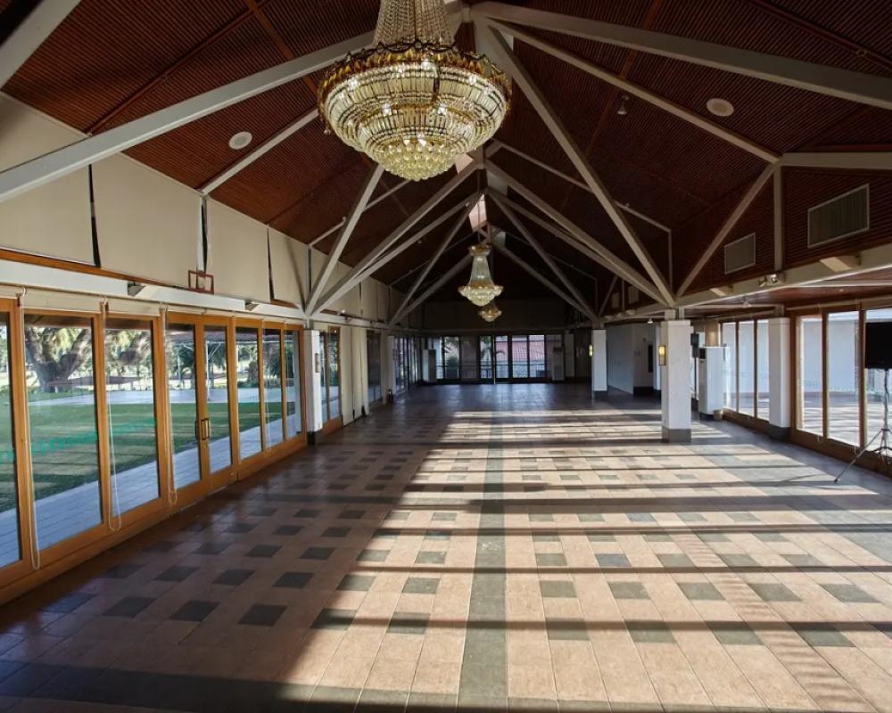 фото Quest Plus Conference Center, Clark