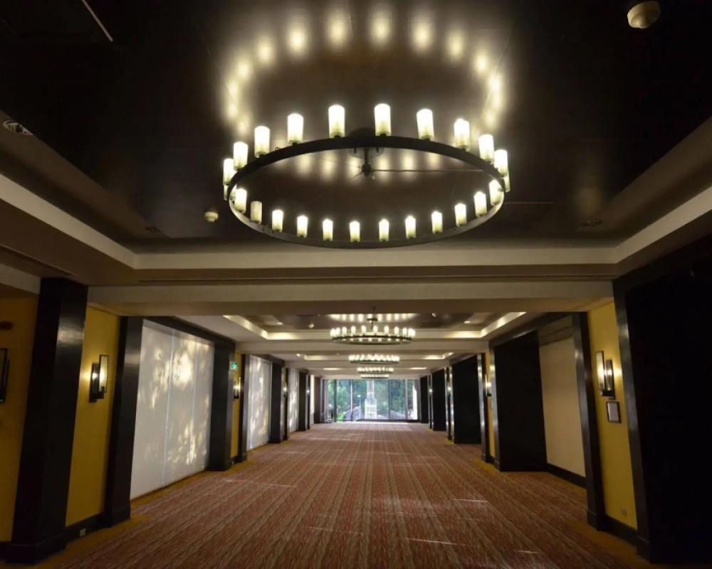 фото Quest Plus Conference Center, Clark