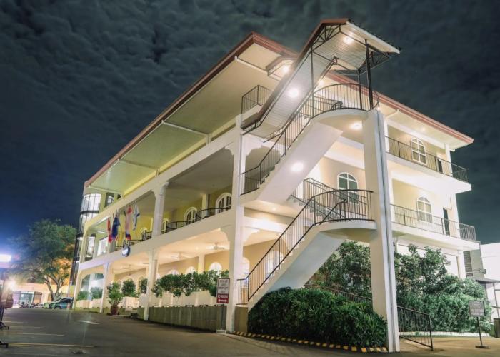Kingsleys Hotel and Gastro Pub